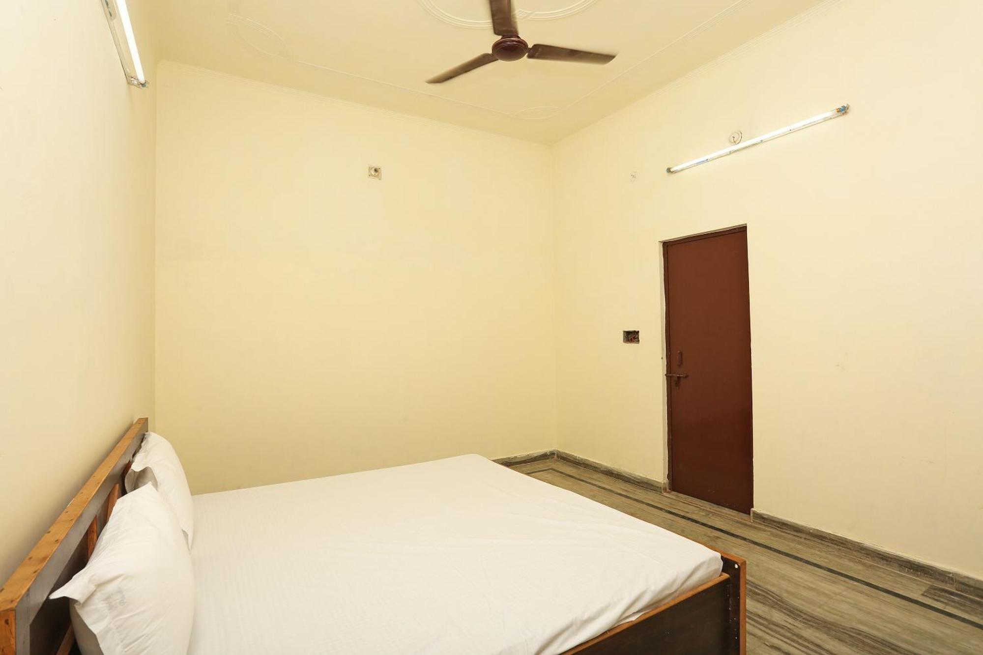 Spot On Angel Garden Hotel Alīgarh Exterior foto