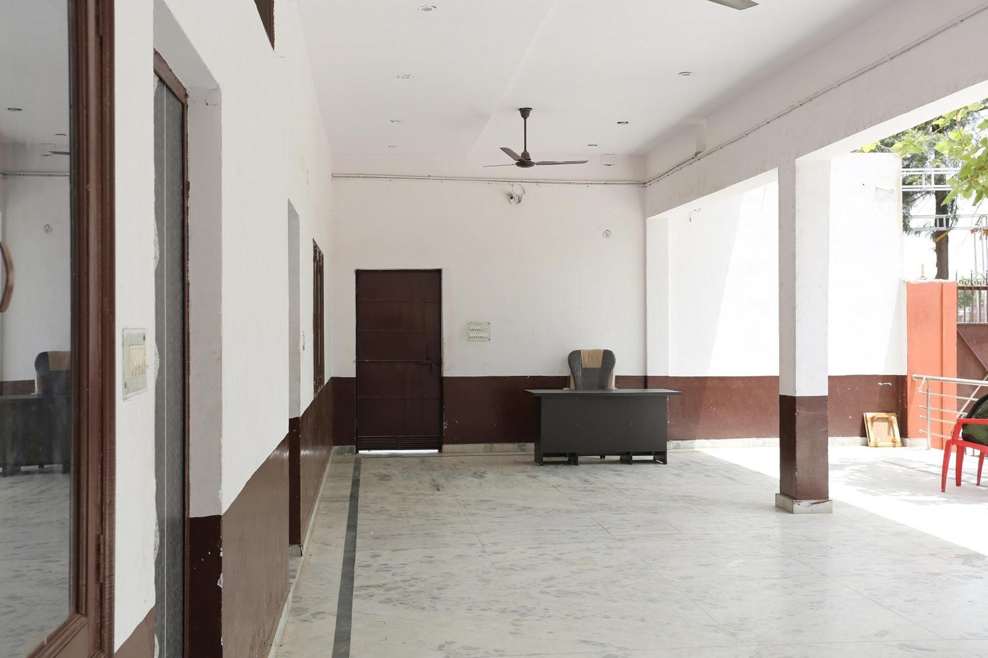 Spot On Angel Garden Hotel Alīgarh Exterior foto